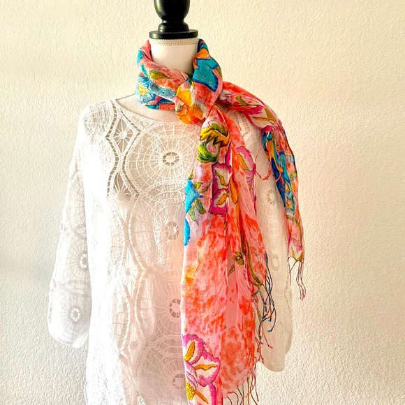 Violet Del Mar Floral Linen Scarf Wrap NWOT - Picture 6 of 10